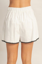 Load image into Gallery viewer, Scallop Trim High-Waisted Shorts

