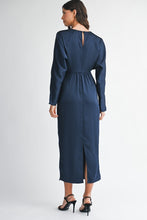 Load image into Gallery viewer, Heidi Midi Dress
