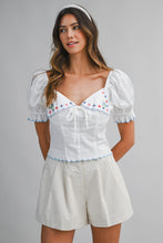 Load image into Gallery viewer, Embroidered Puff Sleeve Scallop Trim Crop Blouse
