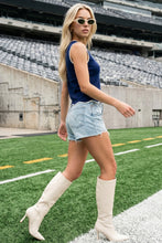 Load image into Gallery viewer, Sleeveless Knit Top W/ Contrast Scalloped Hem Edge
