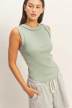 Load image into Gallery viewer, Seam Detail Tank Top
