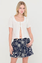 Load image into Gallery viewer, Lace Trim Peasant Top
